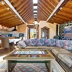 Casa *