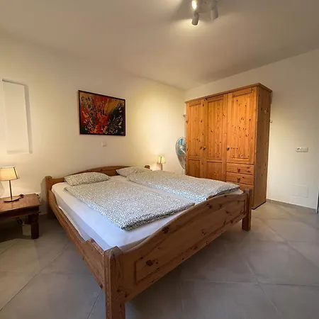 Casa *